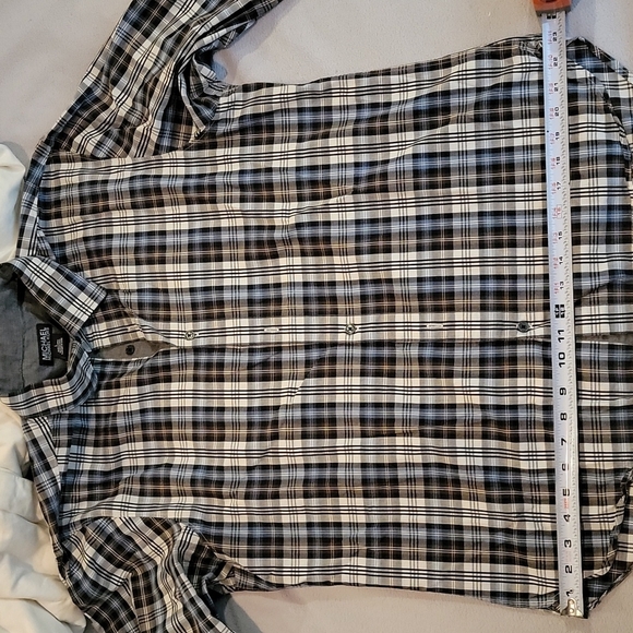 Michael Kors Plaid Button Down, large and black, blue and grey color sch… - Picture 7 of 7